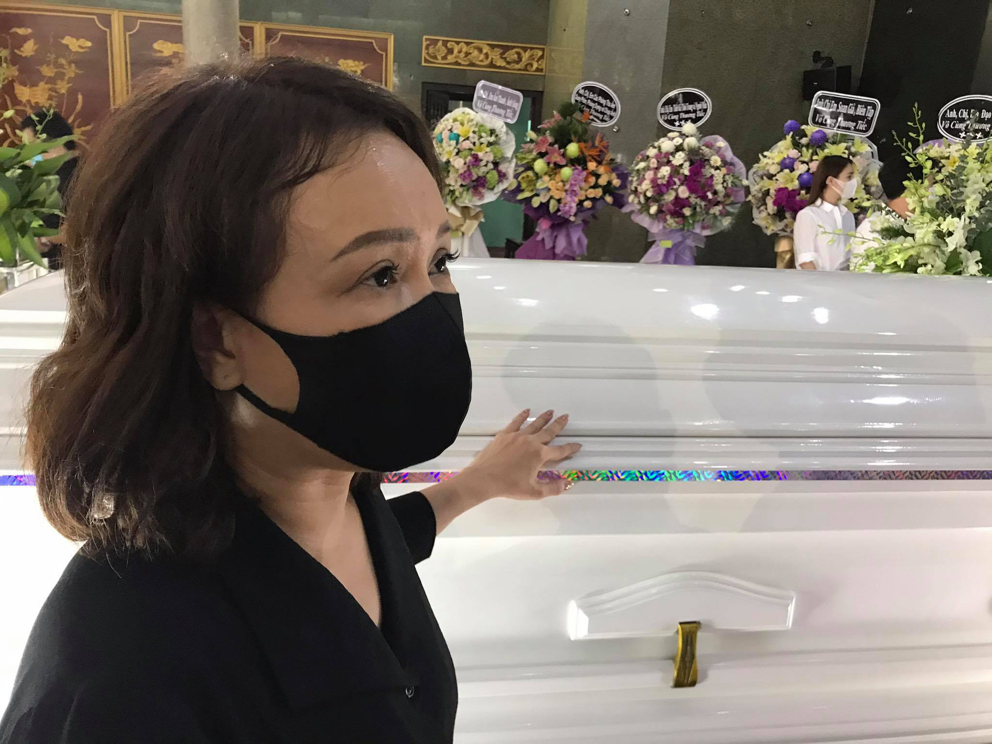 H&agrave;ng ng&agrave;n người đến tiễn đưa danh h&agrave;i Ch&iacute; T&agrave;i - Ảnh 8.