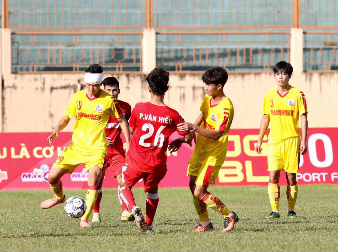 VCK U21 Quốc gia: Nam Định giành vé sớm vào bán kết