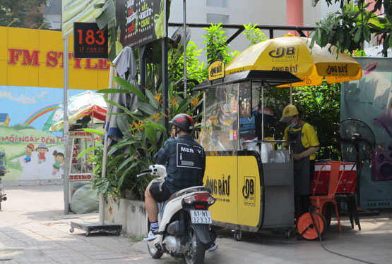 Đại gia F&B "xuống đường"