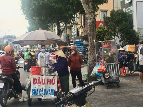 Ðã đến lúc phải sắp xếp lại vỉa hè