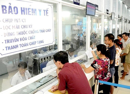 Một người dân được BHXH Việt Nam tặng bằng khen và 10 triệu đồng