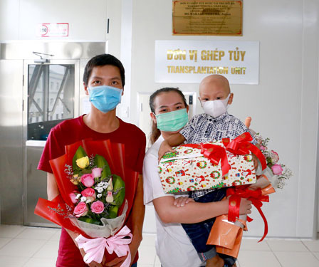 Ghép tủy, cứu sống bé 30 tháng tuổi