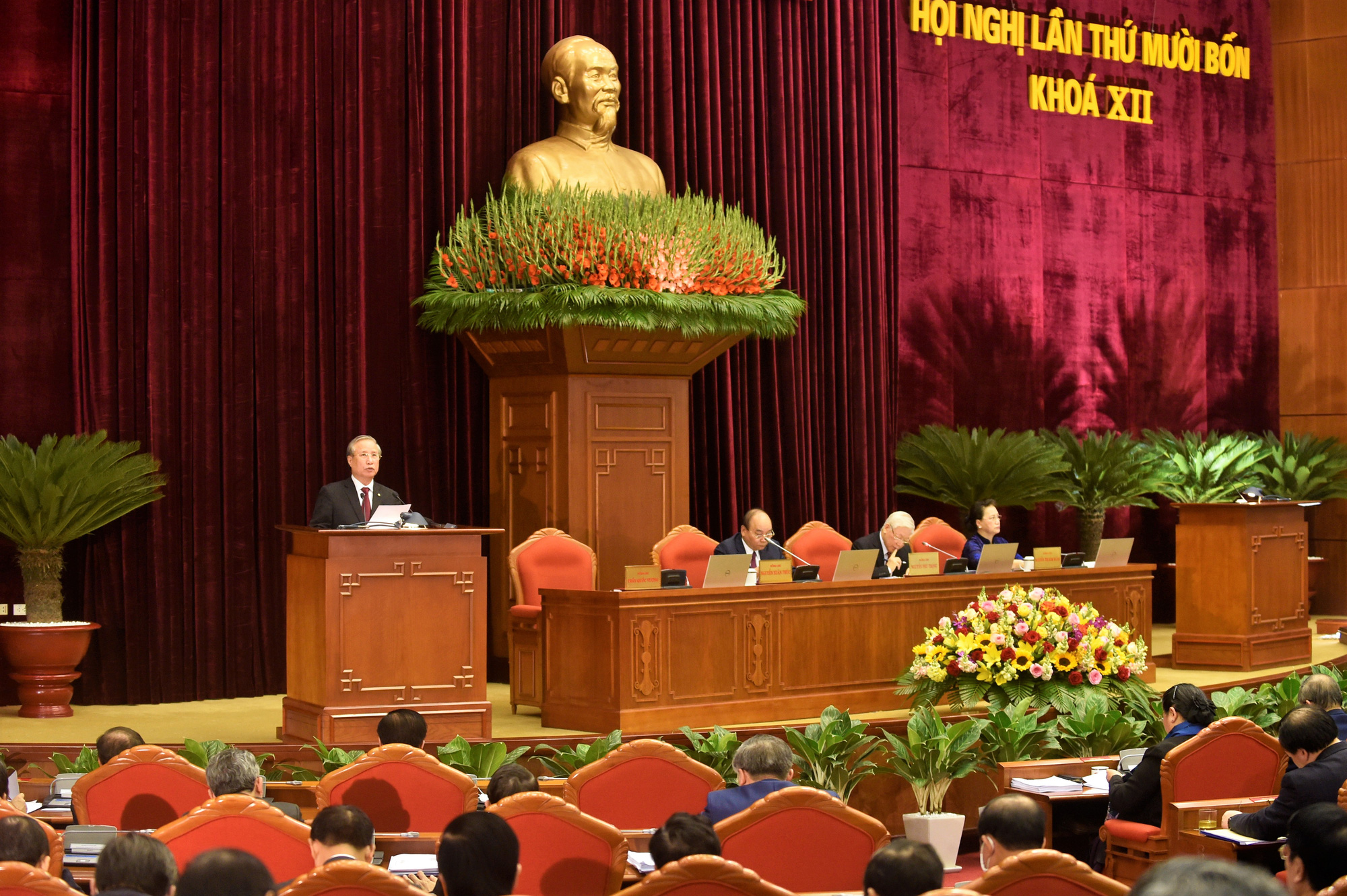 Khai mạc Hội nghị Trung ương 14, giới thiệu nh&acirc;n sự tham gia Bộ Ch&iacute;nh trị, Ban B&iacute; thư kh&oacute;a XIII - Ảnh 7.