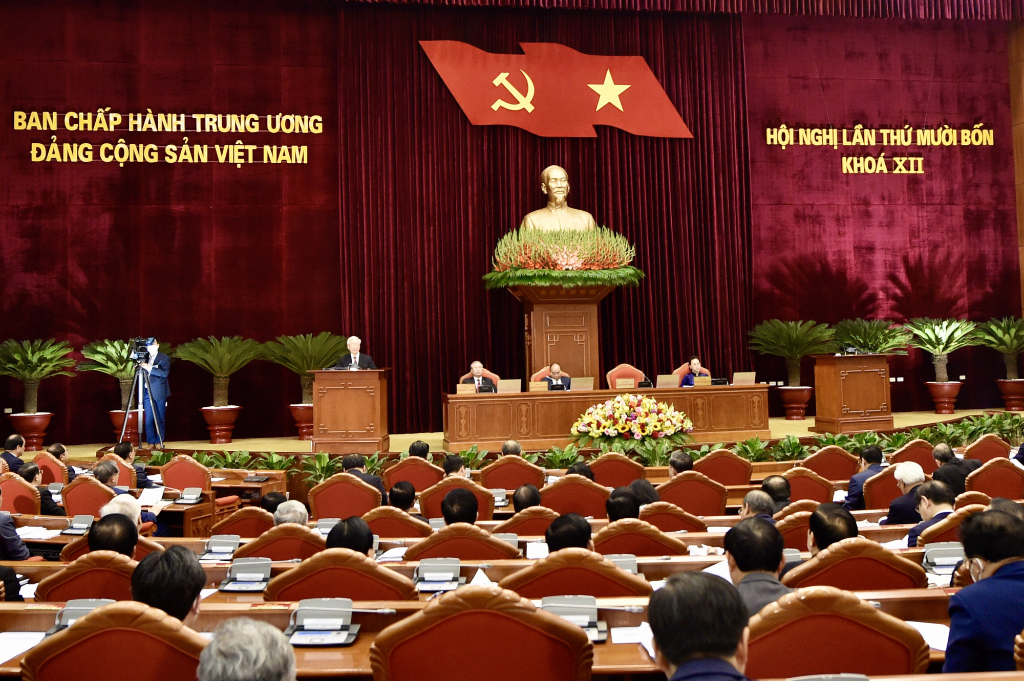 Khai mạc Hội nghị Trung ương 14, giới thiệu nh&acirc;n sự tham gia Bộ Ch&iacute;nh trị, Ban B&iacute; thư kh&oacute;a XIII - Ảnh 11.