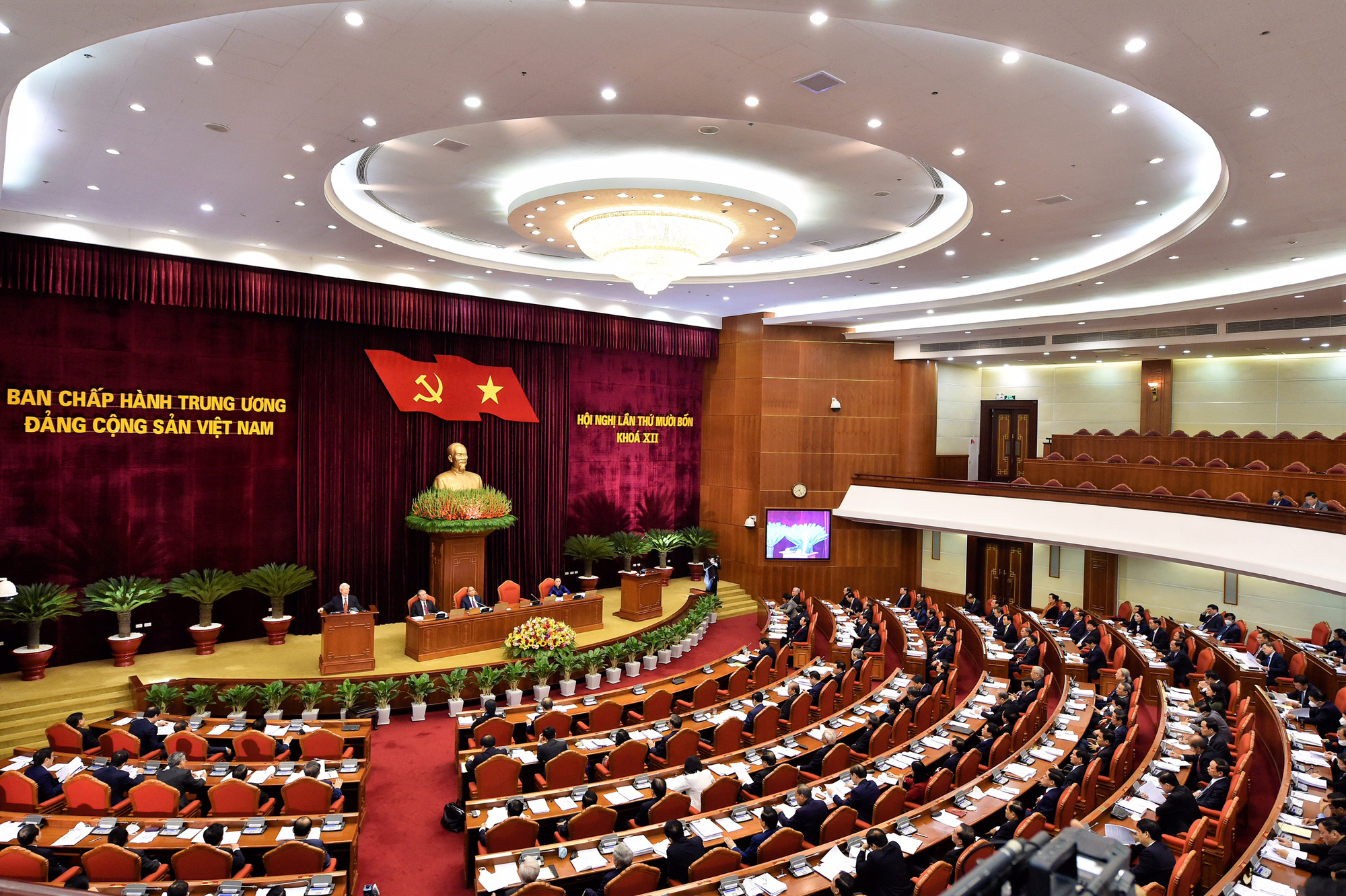 Khai mạc Hội nghị Trung ương 14, giới thiệu nh&acirc;n sự tham gia Bộ Ch&iacute;nh trị, Ban B&iacute; thư kh&oacute;a XIII - Ảnh 12.