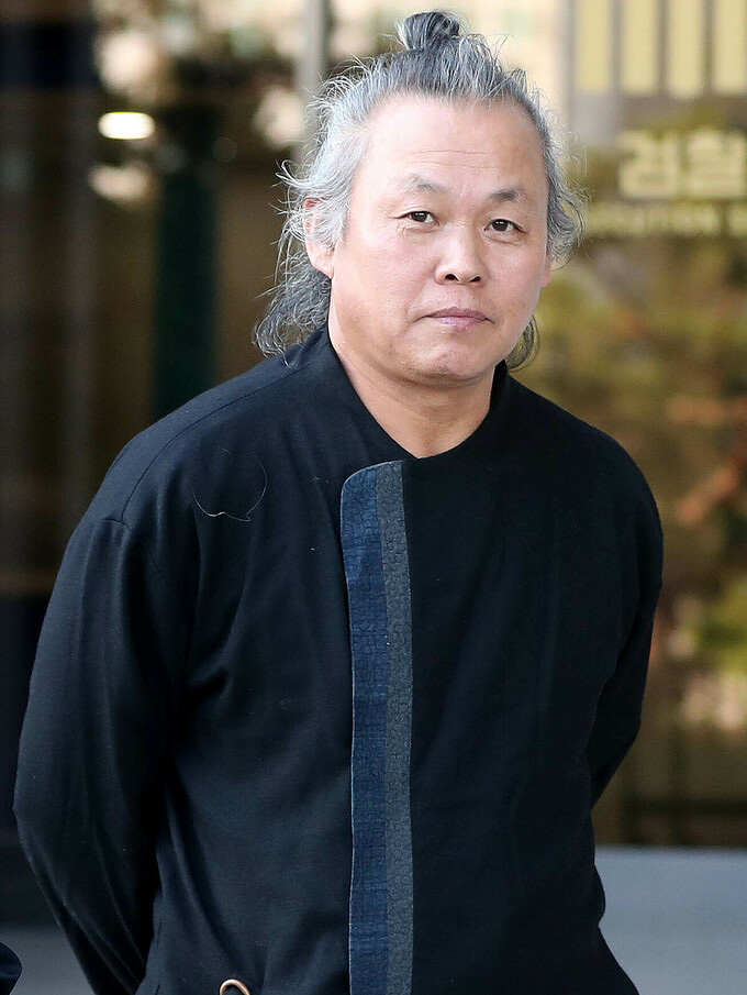 Kim Ki Duk - đạo diễn dị biệt của H&agrave;n Quốc - Ảnh 1.
