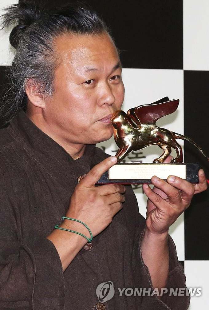 Kim Ki Duk - đạo diễn dị biệt của H&agrave;n Quốc - Ảnh 3.