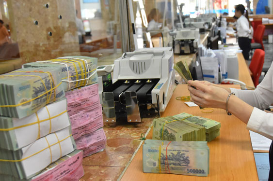 Lãi suất cho vay vẫn cao