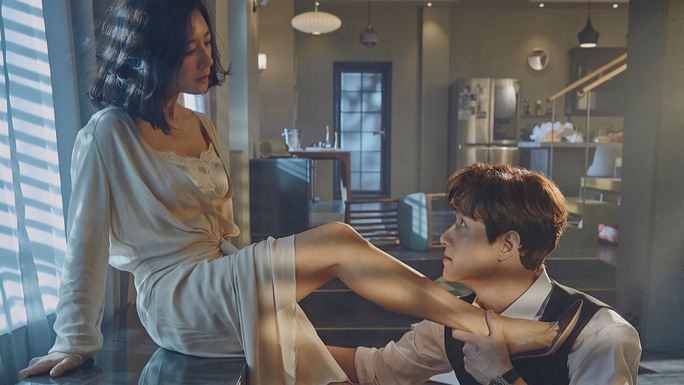 Phim ngoại tình 19+ "Thế giới hôn nhân" lại lập thành tích mới