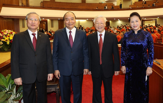 Chủ tịch QH Nguyễn Thị Kim Ngân điều hành ngày làm việc thứ hai Hội nghị Trung ương 14