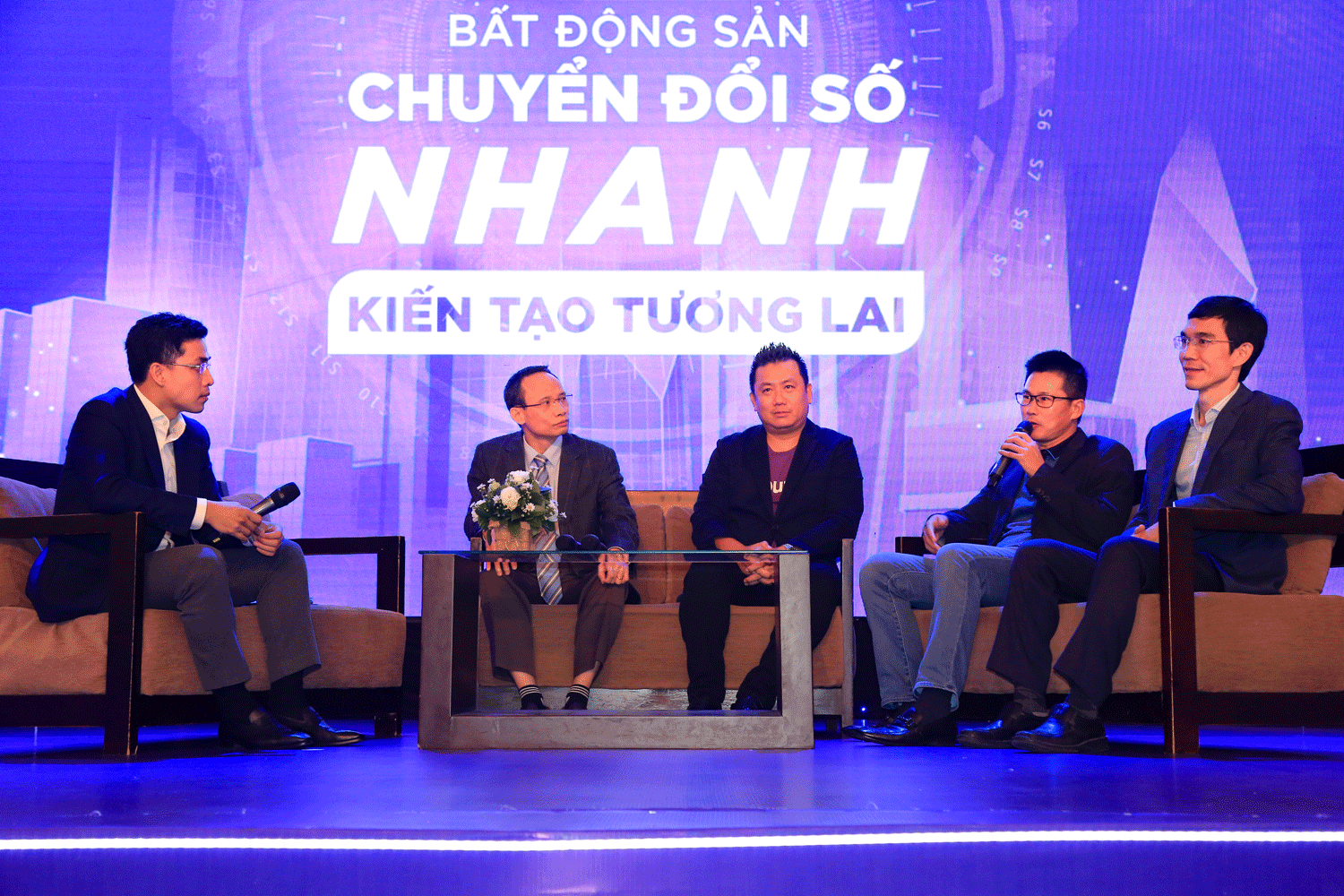 Ứng dụng c&ocirc;ng nghệ trong lĩnh vực bất động sản: Cơ hội lớn th&aacute;ch thức nhiều - Ảnh 1.