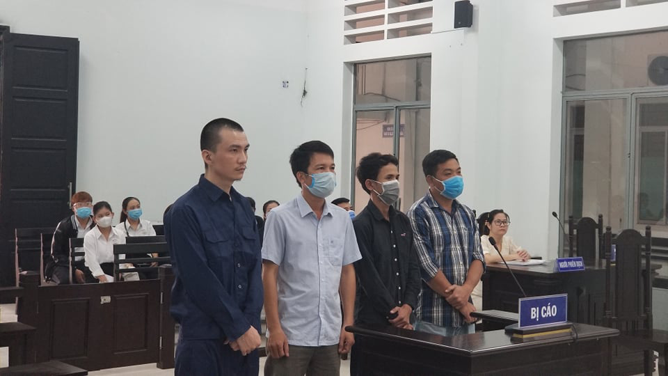 Hoãn xét xử lần thứ 2 vụ "phù phép" người Trung Quốc thành người Việt Nam