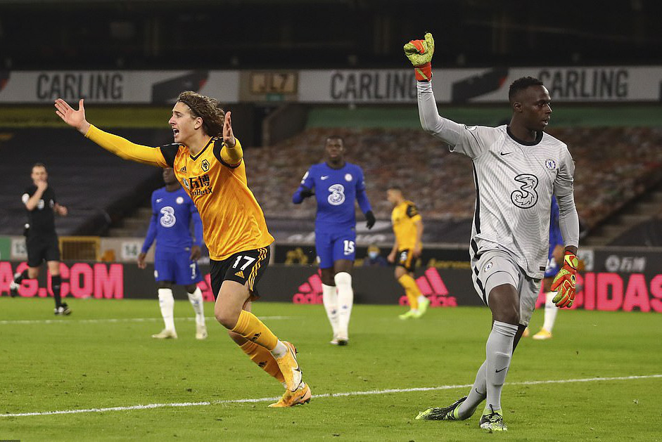 Chelsea trắng tay trước Wolverhampton ph&uacute;t b&ugrave; giờ, Lampard sốc nặng  - Ảnh 3.