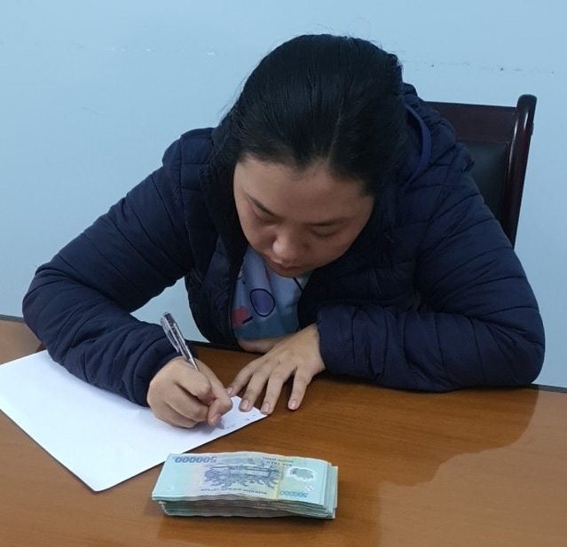 Đến nhà rủ bạn tập thể dục, “tiện tay” cuỗm 126 triệu đồng