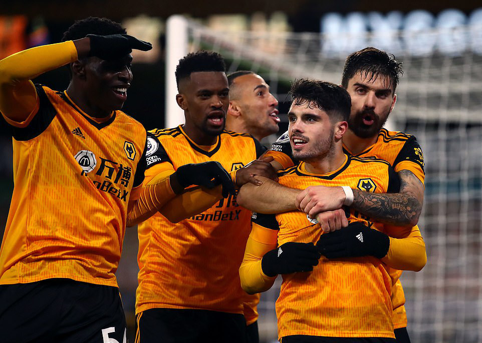 Chelsea trắng tay trước Wolverhampton ph&uacute;t b&ugrave; giờ, Lampard sốc nặng  - Ảnh 7.