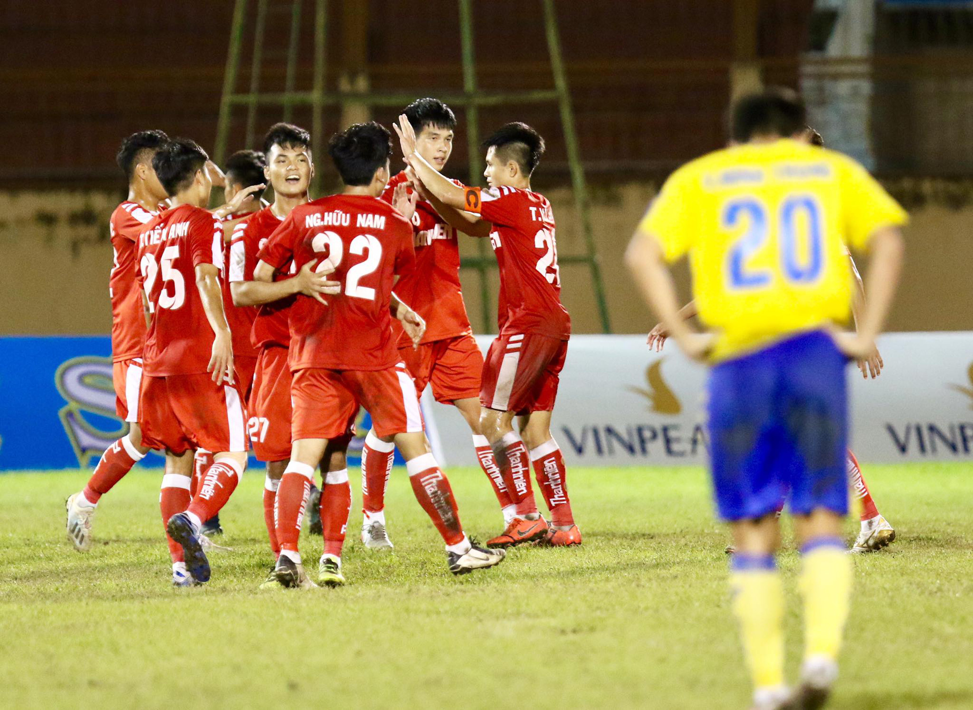 U21 Viettel vất vả thắng Đồng Th&aacute;p, v&agrave;o chung kết Giải U21 quốc gia - Ảnh 4.