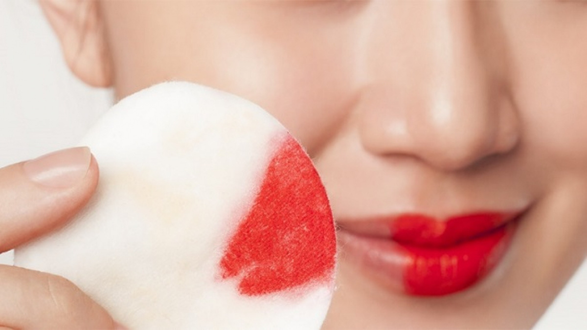 Mẹo t&ocirc; son đẹp, giữ m&agrave;u l&acirc;u n&agrave;ng n&agrave;o cũng n&ecirc;n biết - Ảnh 6.