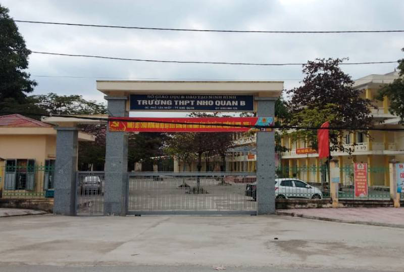 Nam sinh lớp 11 bị bạn cùng lớp đâm tử vong
