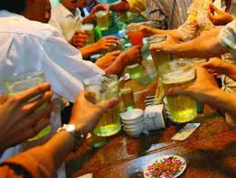 Chồng thà bỏ tôi chứ không bớt nhậu