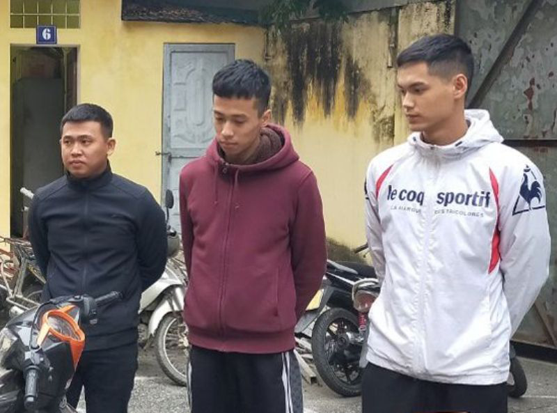 Xác định 3 kẻ ném chất bẩn vào nhà phóng viên Báo Người Lao Động