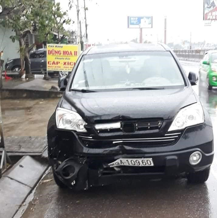 Lái ôtô tông chết người rồi bỏ mặc nạn nhân trong đêm mưa