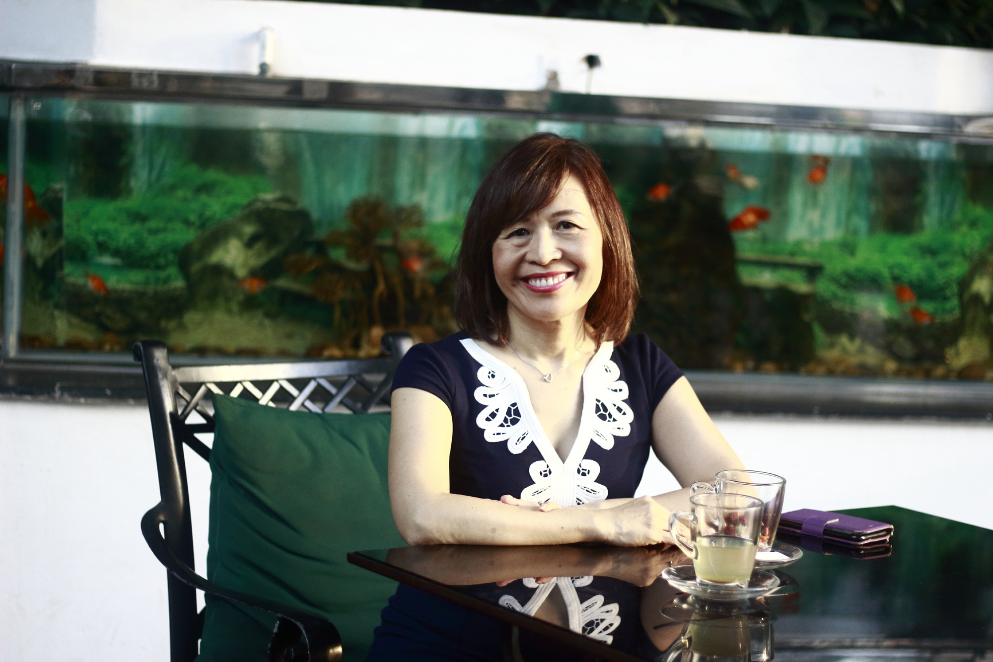 TS C&ugrave; Thu Hương ra mắt truyện k&yacute; về dịch Covid-19 Paris+14 - Ảnh 2.