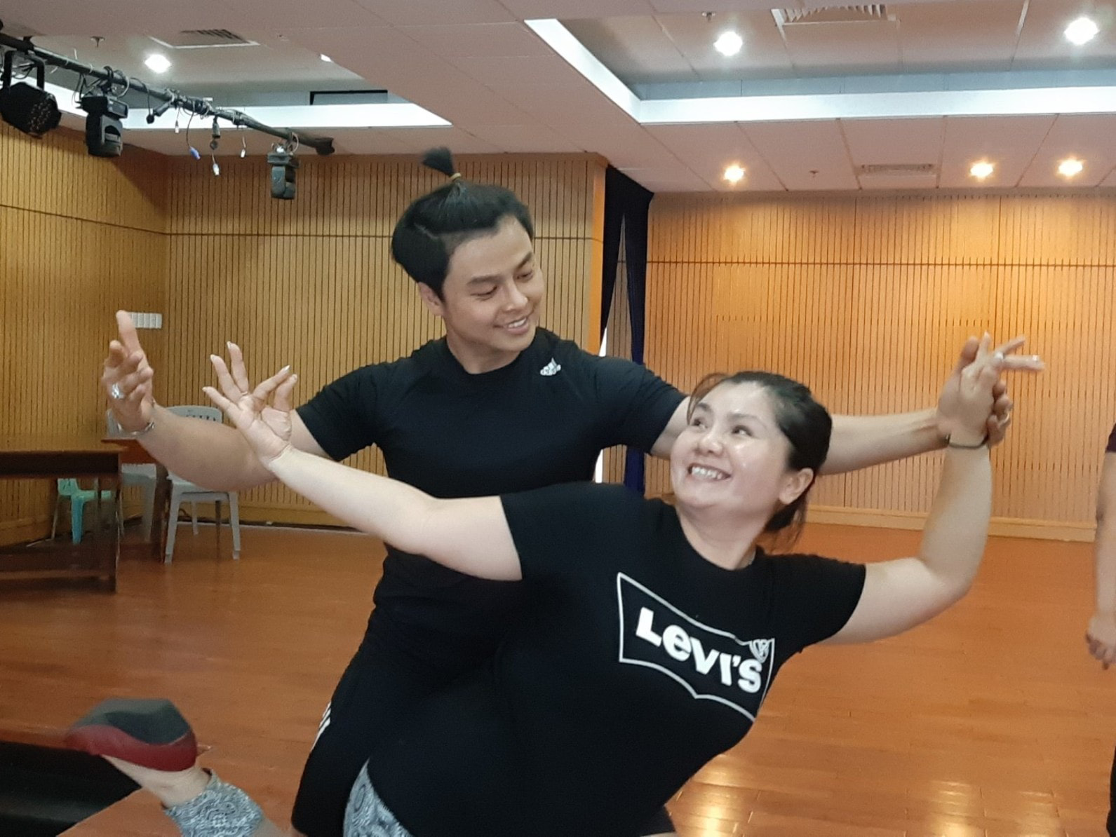 Vở "Nàng Xê Đa" nóng trên sàn tập