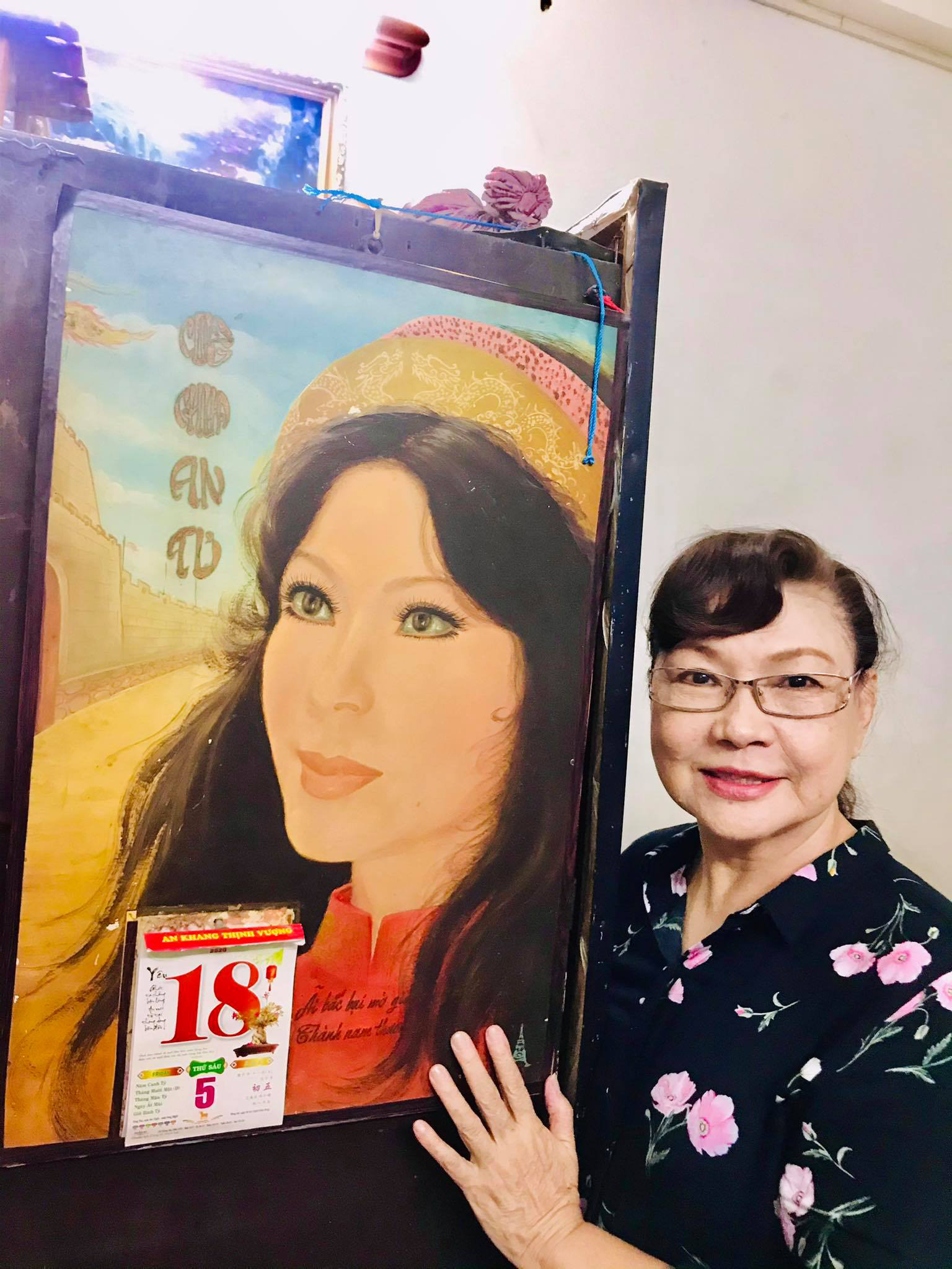 NSƯT T&ocirc; Kim Hồng chuẩn bị triển l&atilde;m ảnh của NSƯT Nam H&ugrave;ng sau 49 ng&agrave;y &ocirc;ng mất - Ảnh 2.