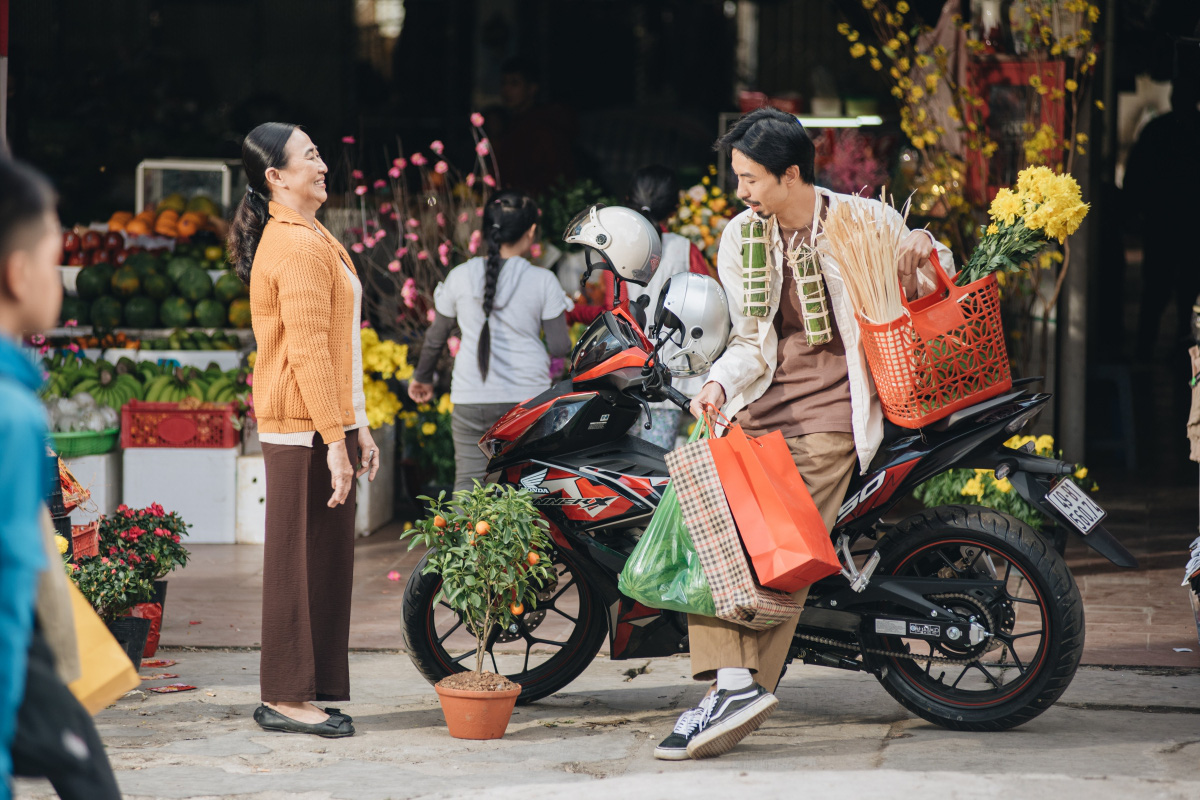 "Đi về nhà" của Đen Vâu lên đầu bảng Trending Youtube, MV của Sơn Tùng-MTP đạt... 27 view sau 1 giờ