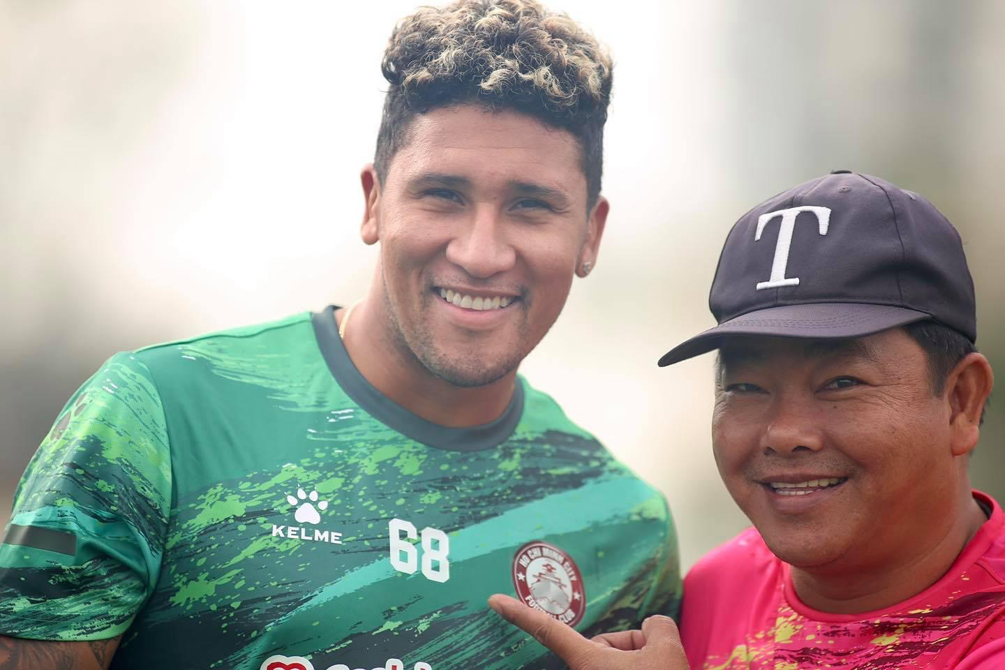 Tuyển thủ Costa Rica Jose Ortiz trở lại hội qu&acirc;n c&ugrave;ng CLB TP HCM - Ảnh 1.
