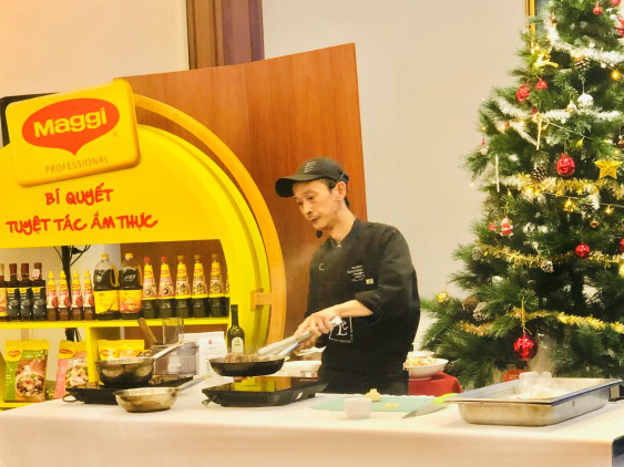 “Ẩm thực không biên giới” với  “Giáng sinh Paris”