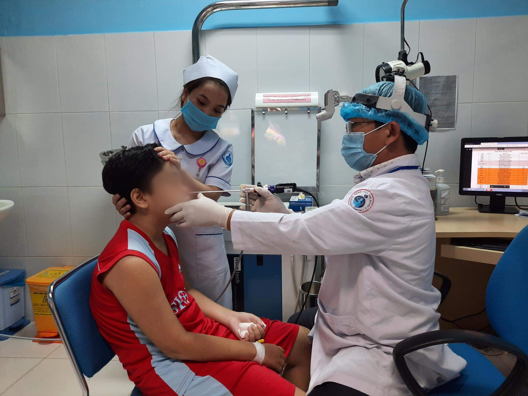 "Chảy máu cam" nhiều lần, cậu bé được phát hiện có khối u nguy hiểm