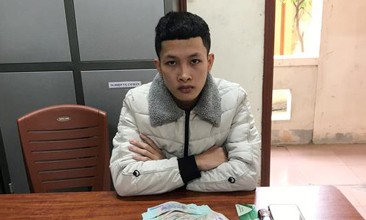 Hàng trăm “quý ông” mắc bẫy tuyển “phi công” trẻ giá 5-10 triệu đồng cho phụ nữ lớn tuổi