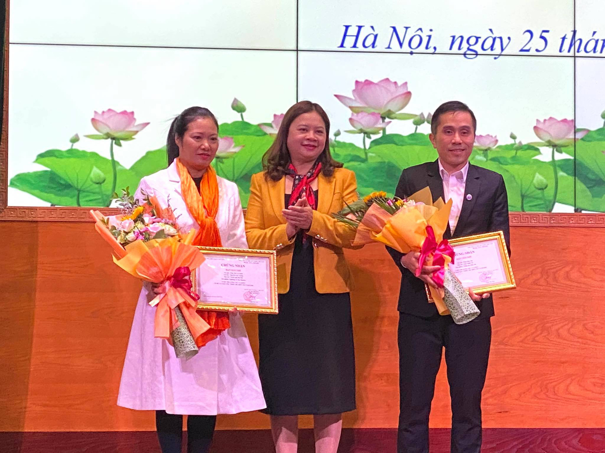"Để mình nói cho Mị nghe" và "Tảo hôn" giành giải nhất cuộc thi ca khúc