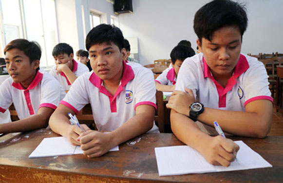 Đồng Tháp: Hỗ trợ lao động đi làm việc ở nước ngoài - Ảnh 1.