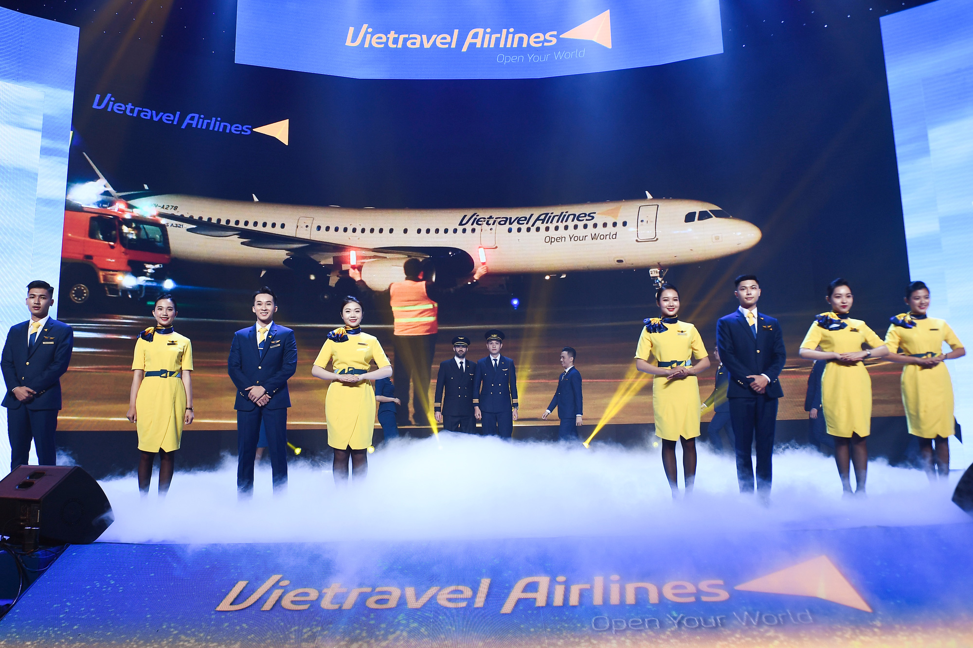 Vietravel Airlines cất cánh chuyến bay đầu tiên, giá vé hứa hẹn hấp dẫn - Ảnh 3.