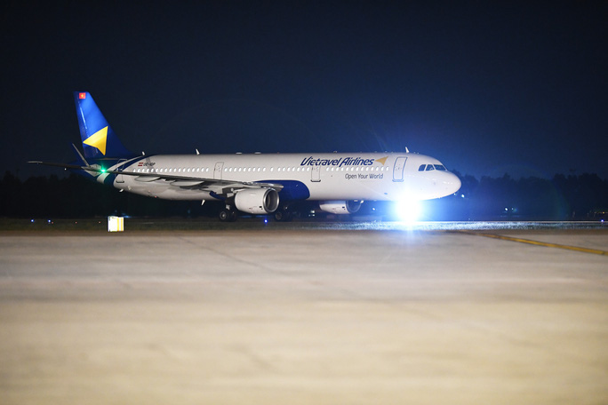 Vietravel Airlines cất cánh chuyến bay đầu tiên, giá vé hứa hẹn hấp dẫn - Ảnh 4.