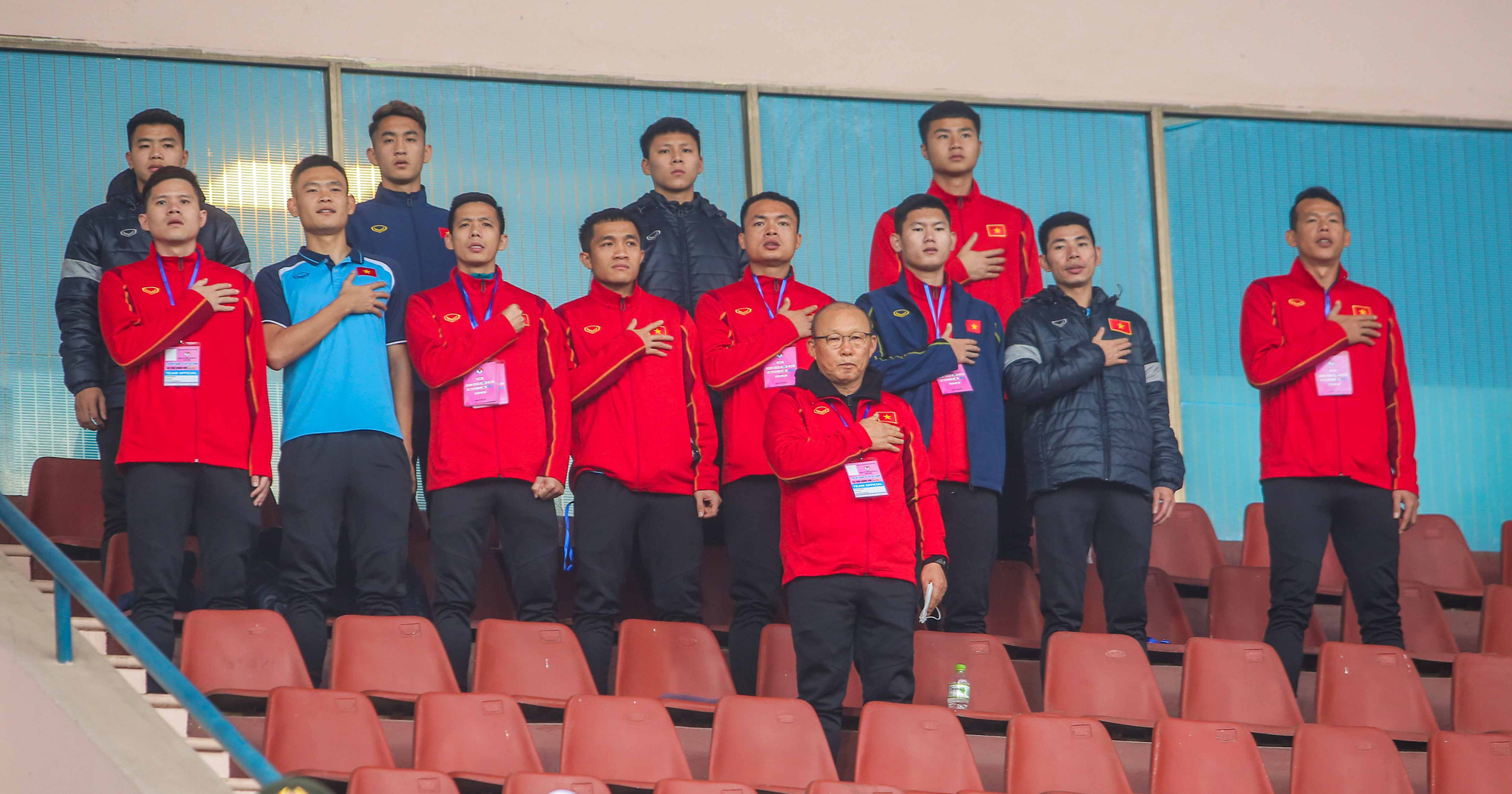 Quang Hải ghi b&agrave;n, đội tuyển Việt Nam ho&agrave; đ&agrave;n em U22 Việt Nam - Ảnh 2.