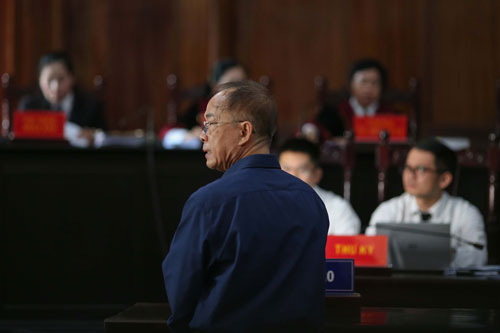 Nữ đại gia dùng chiêu hoán đổi, trục lợi hàng trăm tỉ đồng