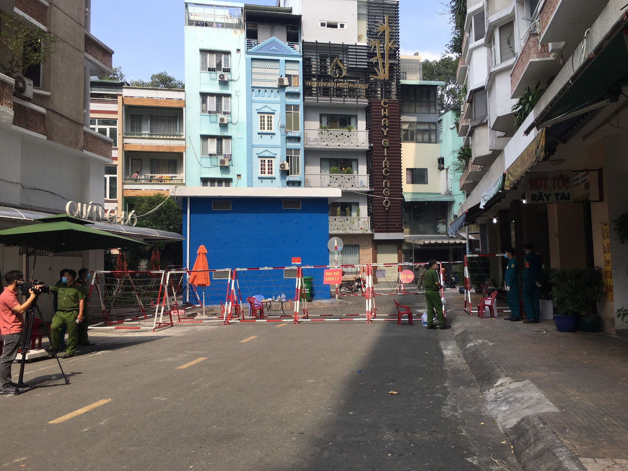 Phong tỏa chung cư ở TP HCM vì có người dương tính với SARS-CoV-2 liên quan BN1440