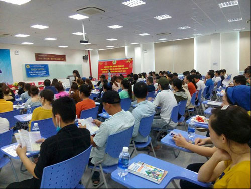 Bình Phước: Đẩy mạnh tuyên truyền pháp luật cho công nhân