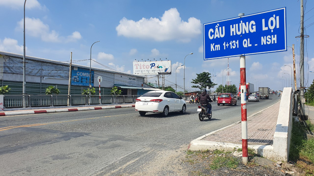Covid-19: Truy vết, c&aacute;ch ly nhiều c&aacute;n bộ c&oacute; li&ecirc;n quan đến bệnh nh&acirc;n 1440 - Ảnh 1.