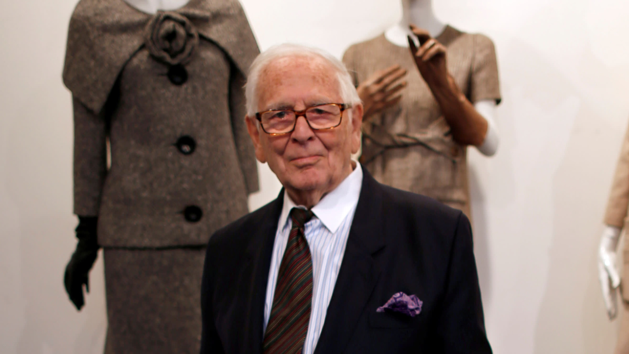 Nhà thiết kế danh tiếng Pierre Cardin qua đời