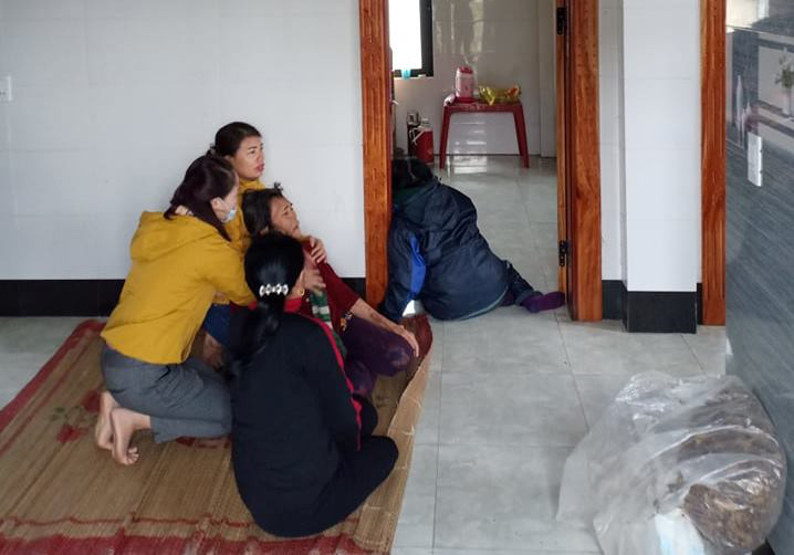 Quảng Bình: Đốt than trong phòng ngủ sưởi ấm, 2 cháu nhỏ tử vong, 2 nguy kịch