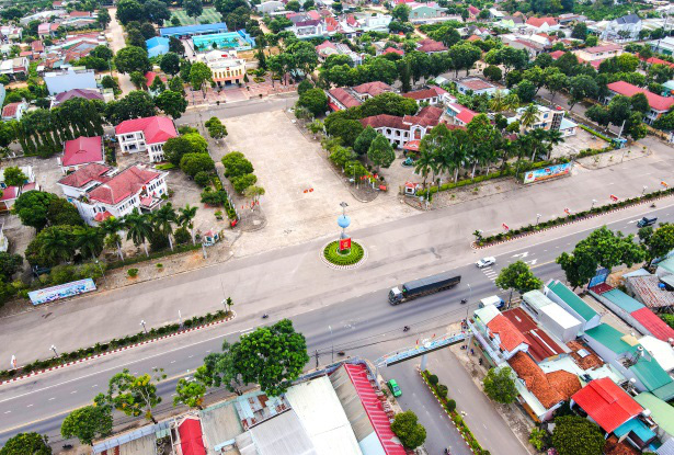 Đ&ocirc; thị vệ tinh - động lực ph&aacute;t triển của Kon Tum - Ảnh 2.