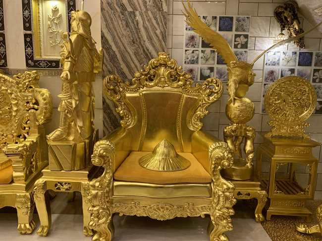 Ngỡ ng&agrave;ng trước ng&ocirc;i nh&agrave; d&aacute;t v&agrave;ng độc nhất v&ocirc; nhị tọa lạc ở Cần Thơ - Ảnh 5.