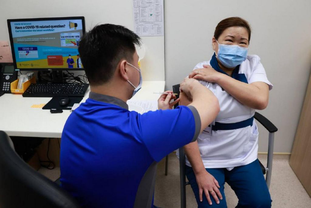 Covid-19: Biến thể mới "không gây bệnh nặng hơn"