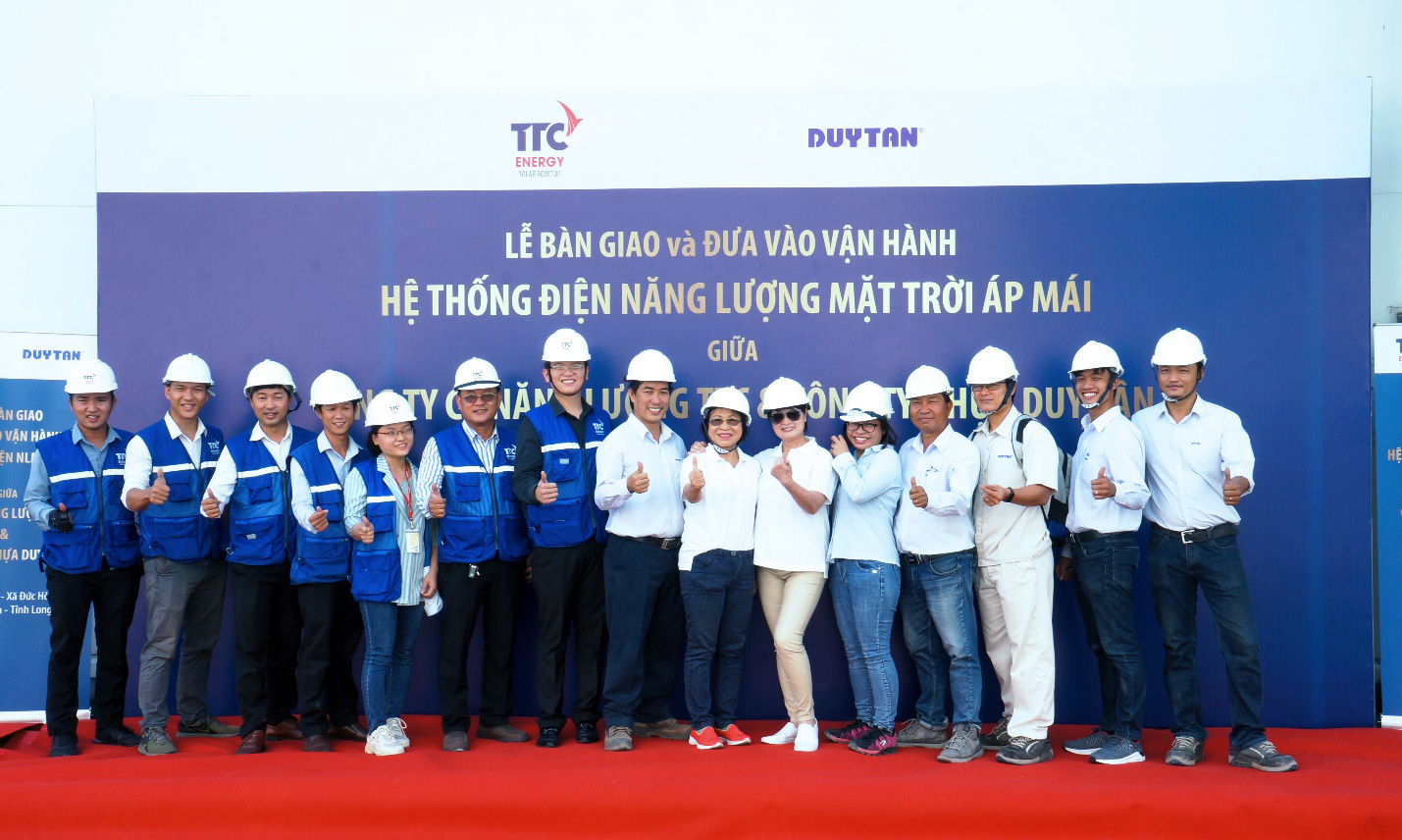 Điện mặt trời m&aacute;i nh&agrave; - doanh nghiệp chia sẻ &aacute;p lực với mạng lưới điện quốc gia - Ảnh 2.