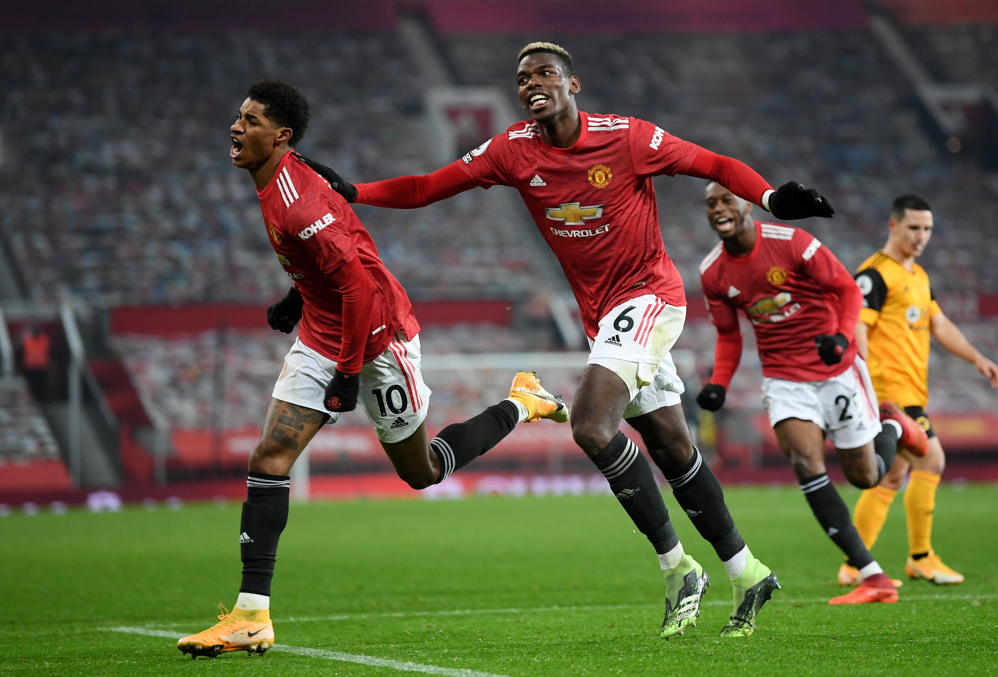 Lập c&ocirc;ng ph&uacute;t b&ugrave; giờ, Marcus Rashford đưa Man United l&ecirc;n ng&ocirc;i nh&igrave; bảng - Ảnh 6.