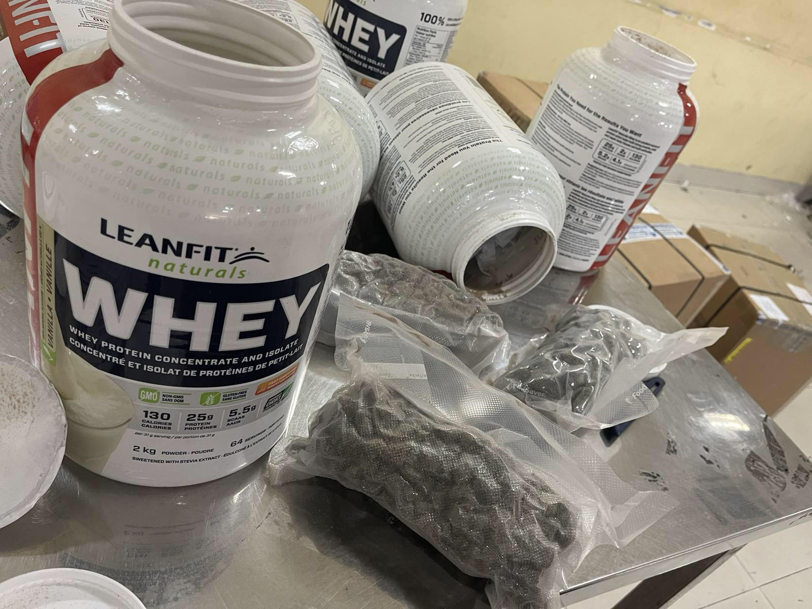 Gần 5kg cần sa từ Canada qua H&agrave;n Quốc, về tới Việt Nam mới bị ph&aacute;t hiện - Ảnh 2.